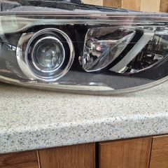Renault Scenic headlamp