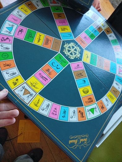Trivial Pursuit: Genius edition