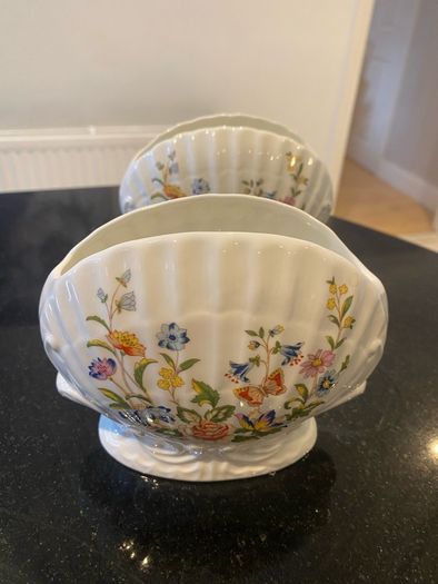 Aynsley  vase  posy holders 7 euro each
