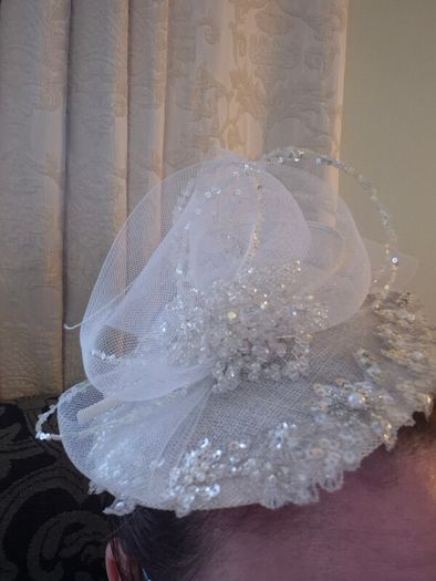 Fascinator wedding. Handmade by Fiona Rafter