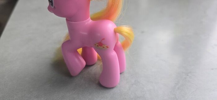 Cherry Pie Rare HTF MLP G4 My Little Pony 2010