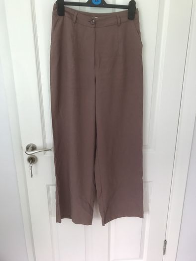 Wide leg trousers