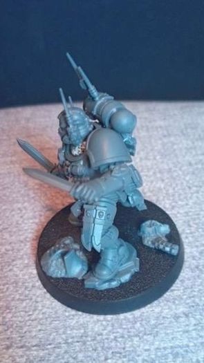 Warhammer 40K Lieutenant with combi weapon kitbash