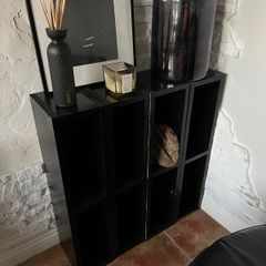 4 shelves