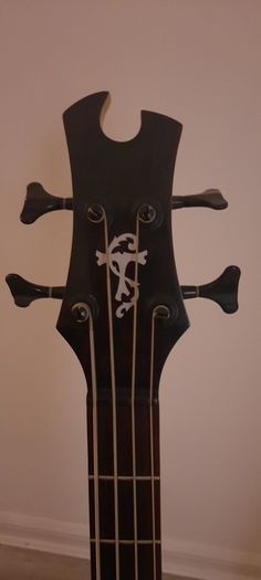 Epiphone Tobias Bass