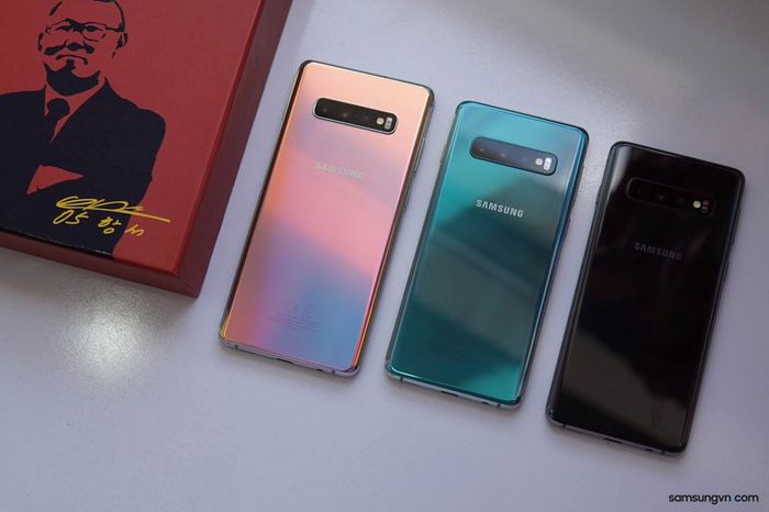 Samsung S10