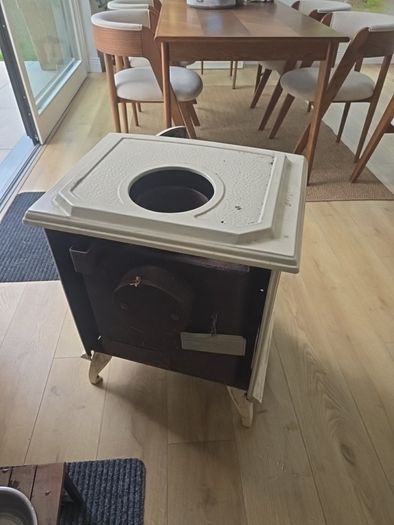 stove Tara Stanley