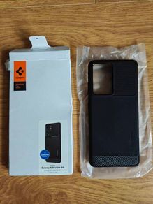 Spigen Rugged Armor Phone Case Compatible with Samsung Galaxy S21 Ultra - Black