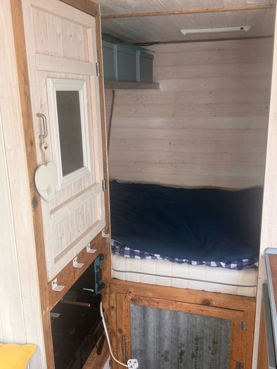 Camper Iveco Daily 2.3l  - Fully Off-Grid & Logbook Registered