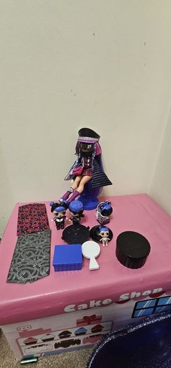 LOL Surprise! Winter Disco Bigger Surprise OMG Fashion Doll Exclusive