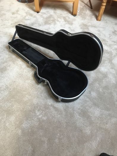 Les paul Gator hard case. Mint
