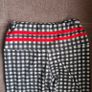Checkered Ruched bum Leggings, size 10 Image 4