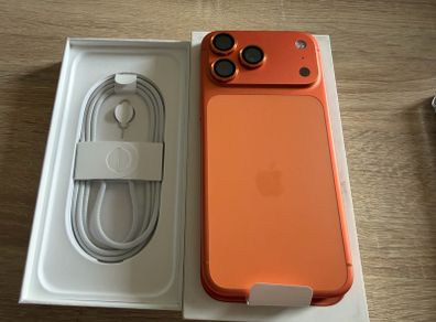 iphone 17 Pro Max 512GB(IRISH MODEL) Used Grade A+ Mint as New Apple Warranty Till April 2027 Free Phone Cover and Screen Protector RECEIPT