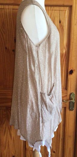 Stella Morgan Ladies Summer Biege & White dress Size 16 can post