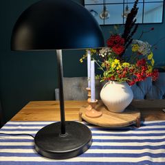 Black table lamp