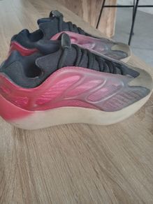 Yeezy 700 Adidas fade boys trainers size 3.5uk E15 Inc delivery