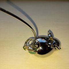 Chrome "mouse" ring holder