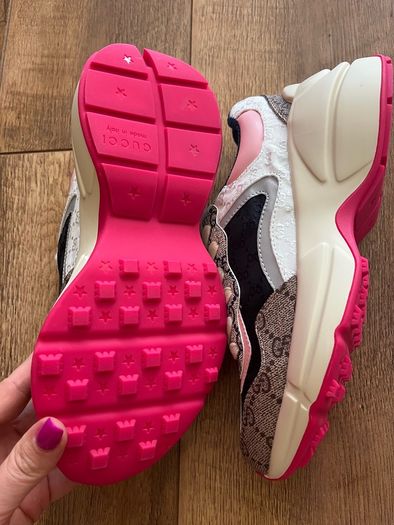 Gucci sneakers
