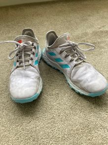 Hockey Shoes Size 4