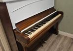 upright piano