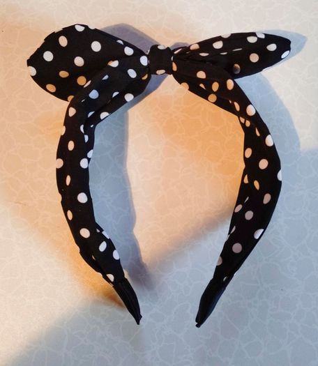 Black & White Head Band With Bow On Top.