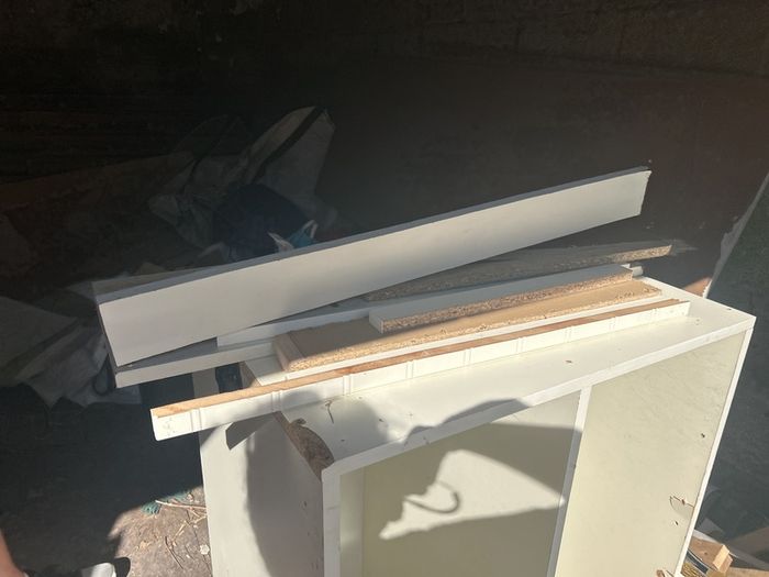 Fitted kitchen ends