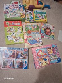 Girls puzzles and toys
