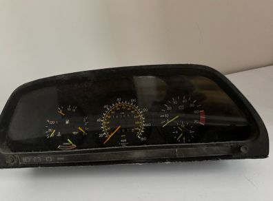 Mercedes E280 E300 1988 clock
