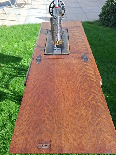 Antique Singer treadle sewing machine