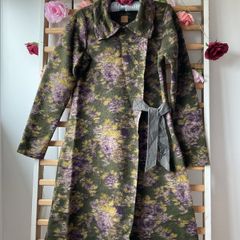 coat container brand 70% wool wrap style short coat size 10
