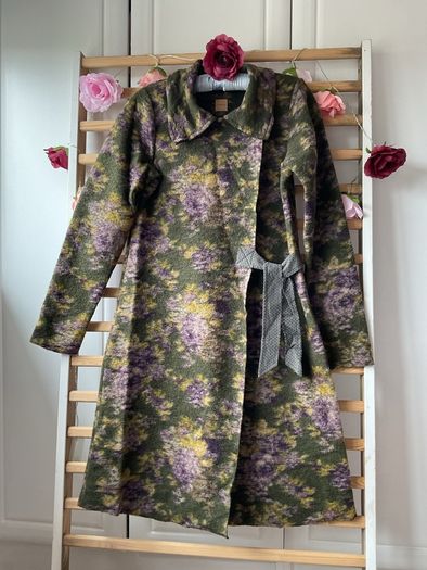 coat container brand 70% wool wrap style short coat size 10