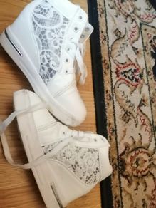 Girl shoes
