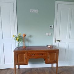 desk lower price no tape to measure