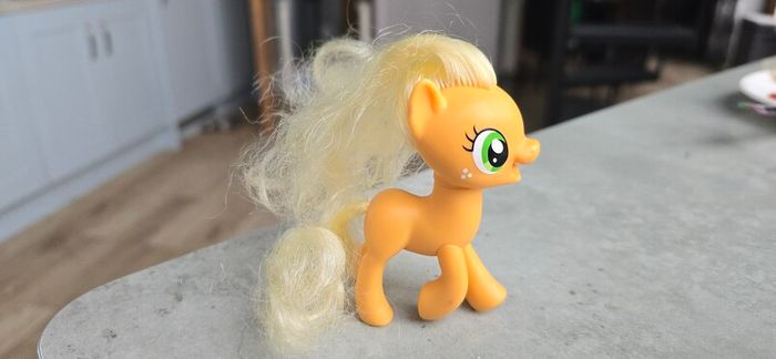 Applejack Reboot 3inch Brushable MLP G4.5 G4  My Little Pony