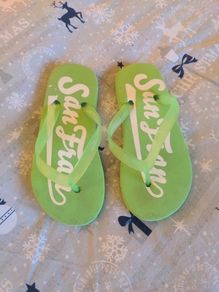 Kids flip flops