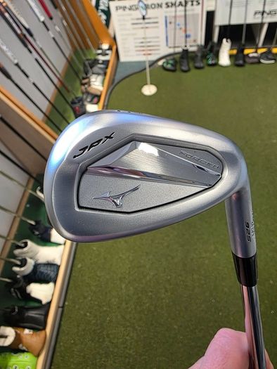 Brand New Mizuno Jpx925 Forged Gap Wedge