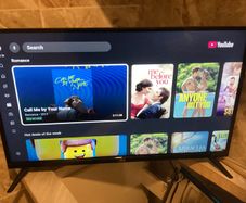 32 Inch Jvc Led Smart Tv In Excellent Condition (barely).