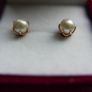 Vintage 14K Yellow Gold Pearl Stud Earrings 1,6g Image 5