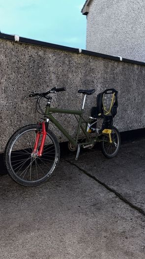 Long tail cargo bike