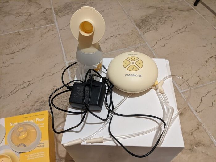 Medela Swing Maxi double breast pump
