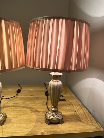 Matching pair of bedside or table lamps