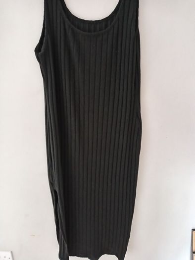 Long fine ribbed dress with side slit and matching long cardigan size 16 -18