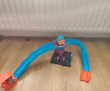 hot wheels city wreck & ride gorilla attack track