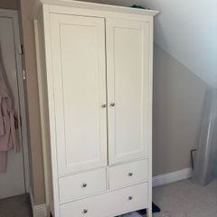 Kids wardrobe