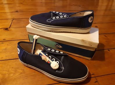 Vintage Dunlop Runners