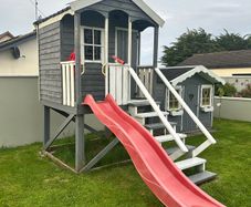 Playhouse/Treehouse