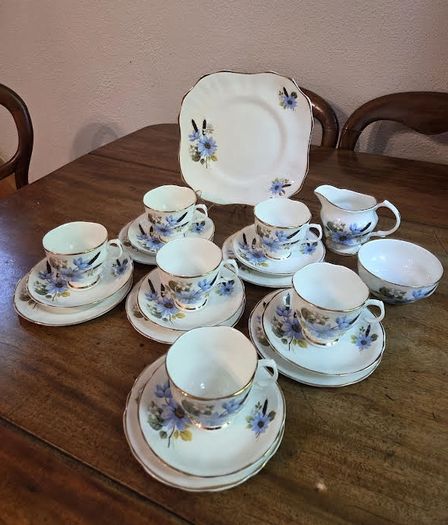 Arklow Pottery Vintage Bone China Tea Set 6 settings