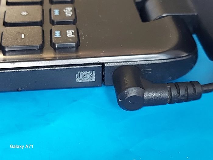 ACER ASPIRE 15, AMD A10-7300 Radeon R6, 10 Compute Cores 4C + 6G, 1.9GHz, 8GB Ram, 500GB HDD, windows 10, microsoft Edge, Opera, Chrome