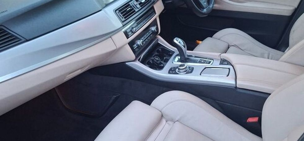 BMW 5-Series 2012