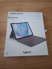 LOGITECH Combo Touch 13" iPad Air  Keyboard Case